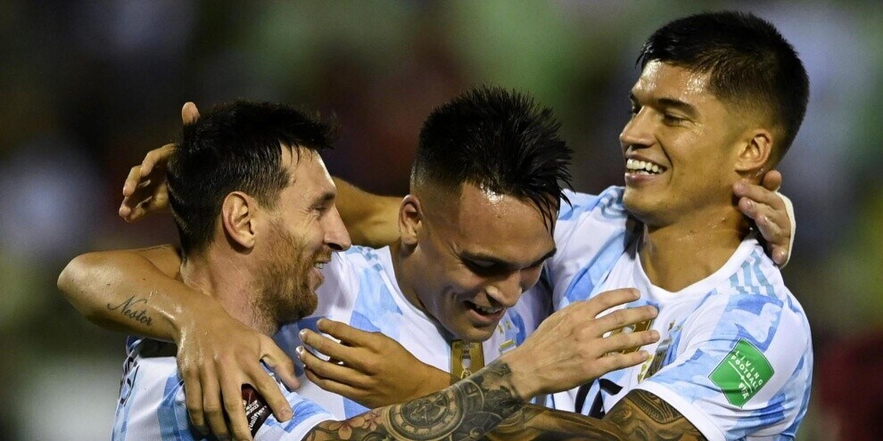 Inter, guarda che Argentina! Show Correa-Lautaro VIDEO