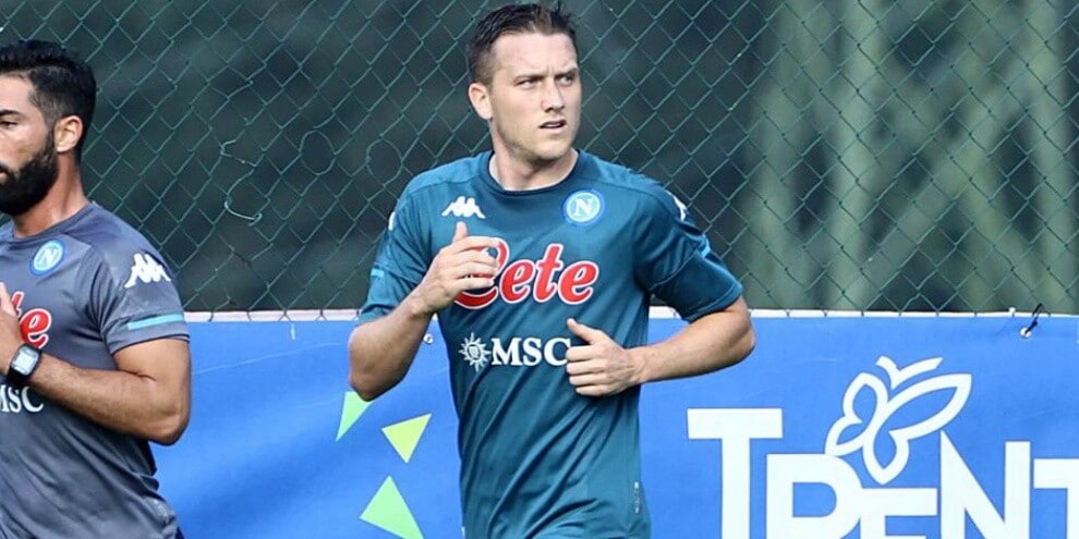 Napoli, buone notizie: Zielinski si allena in gruppo
