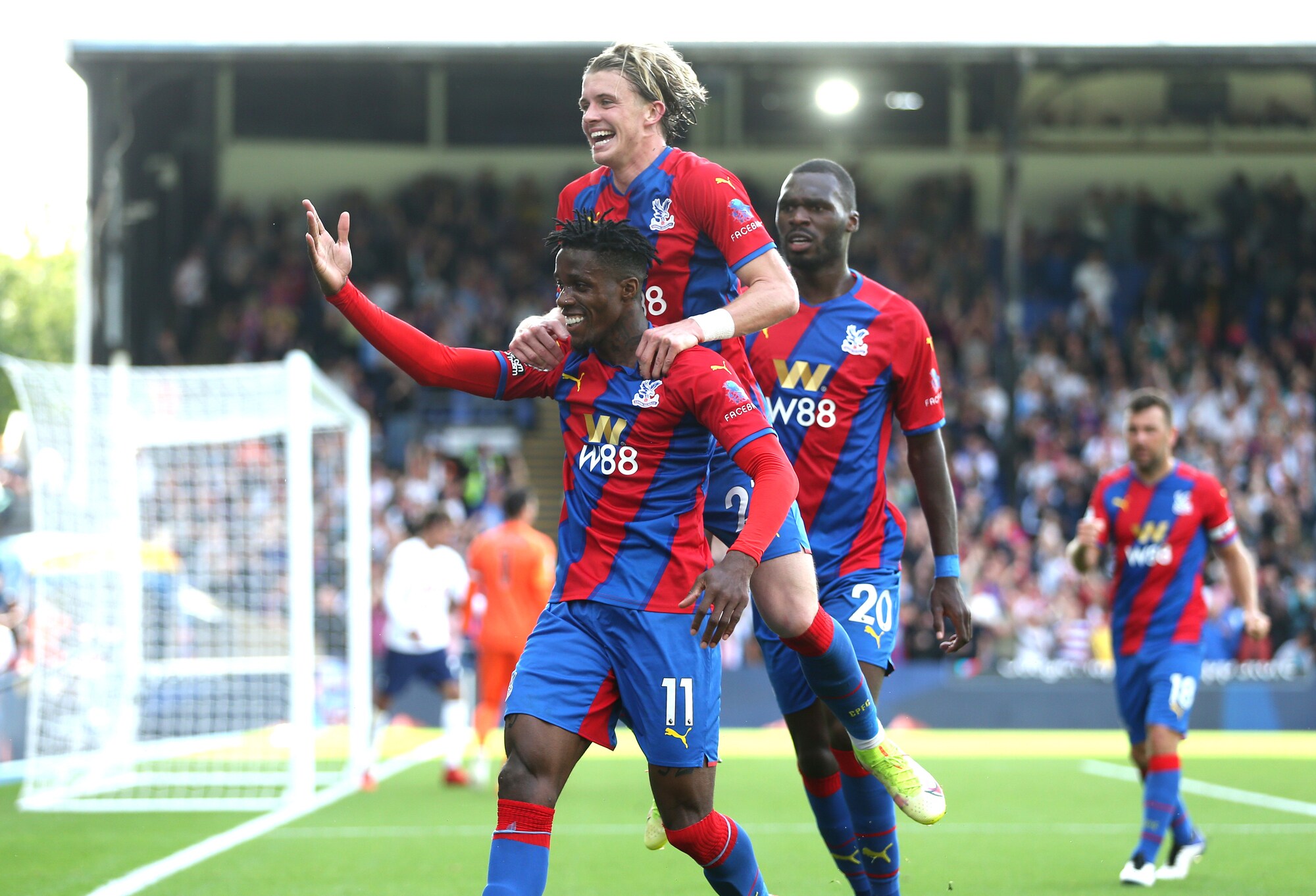 Premier, Tottenham sconfitto da Vieira: tris del Crystal Palace