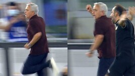 La corsa di Mourinho sotto la Curva Sud