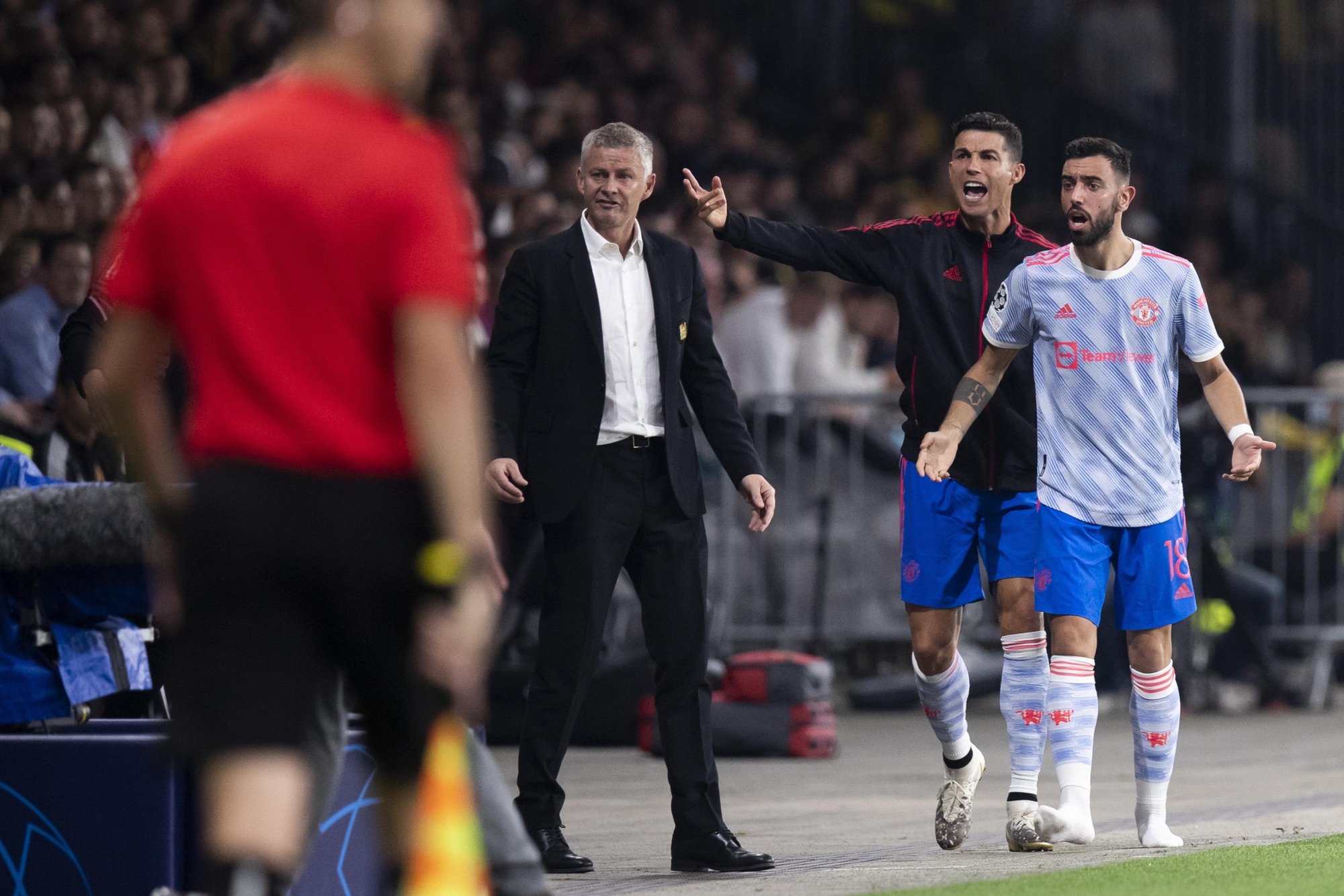“Il Manchester United di Ronaldo pensa a Conte e a Zidane“
