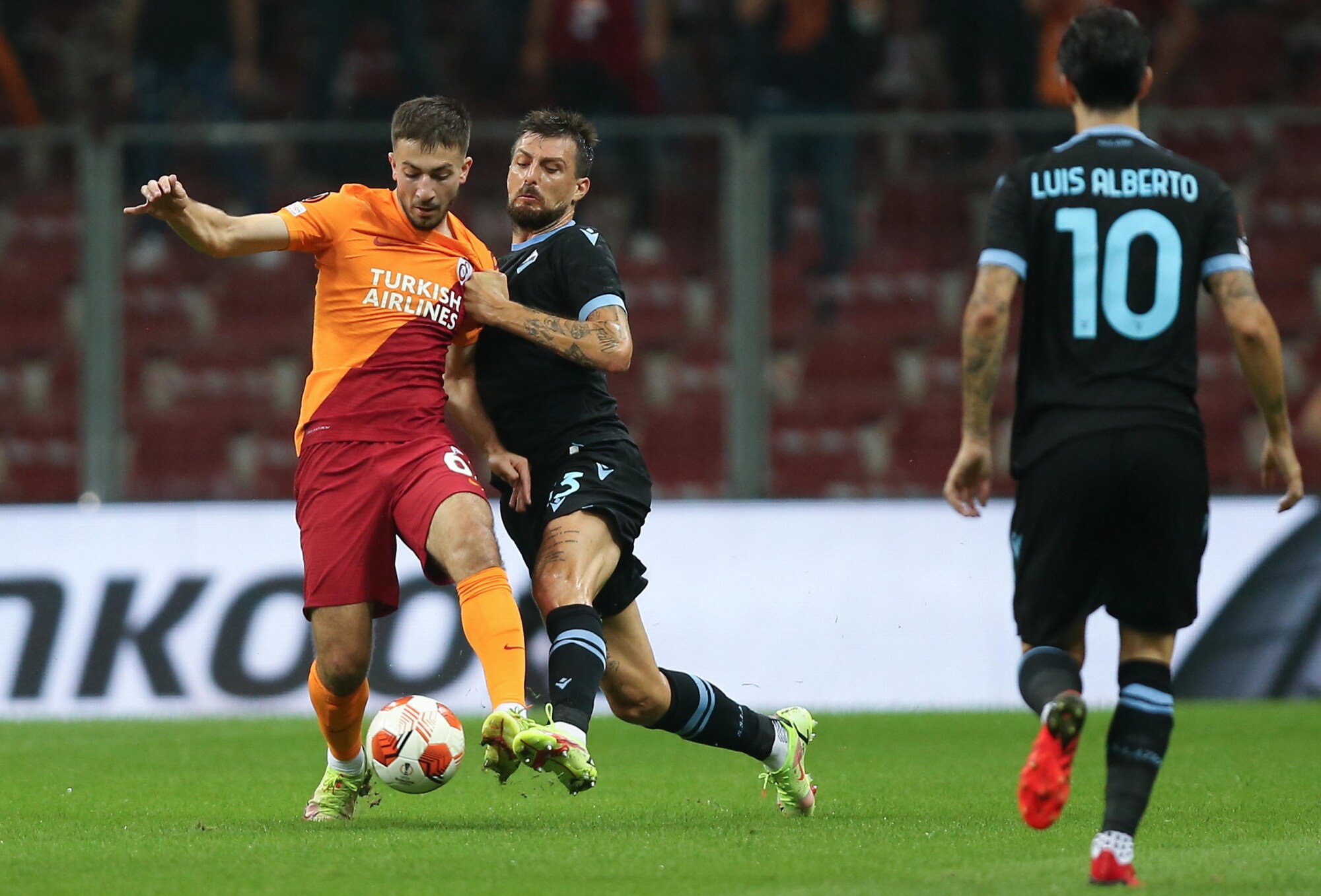 Lazio, Acerbi: “Con Sarri serve tempo. Ma dobbiamo dare qualcosa in più“
