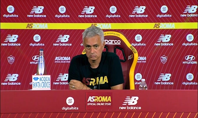 Mourinho: "Nessun problema con Villar"