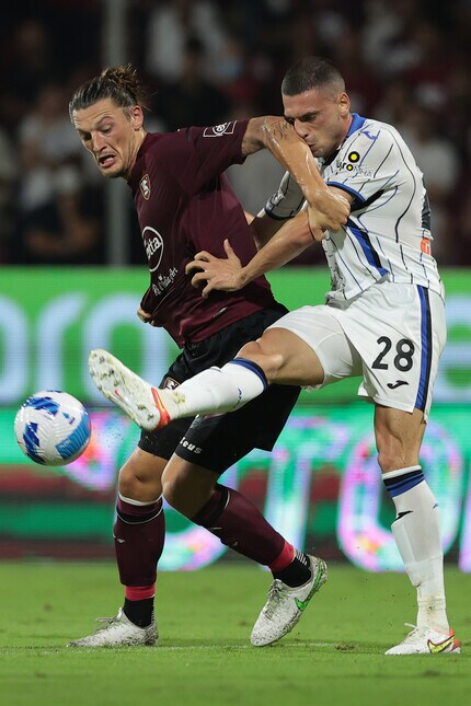 Salernitana-Atalanta, Demiral è una maschera di sangue dopo la gomitata ricevuta FOTO