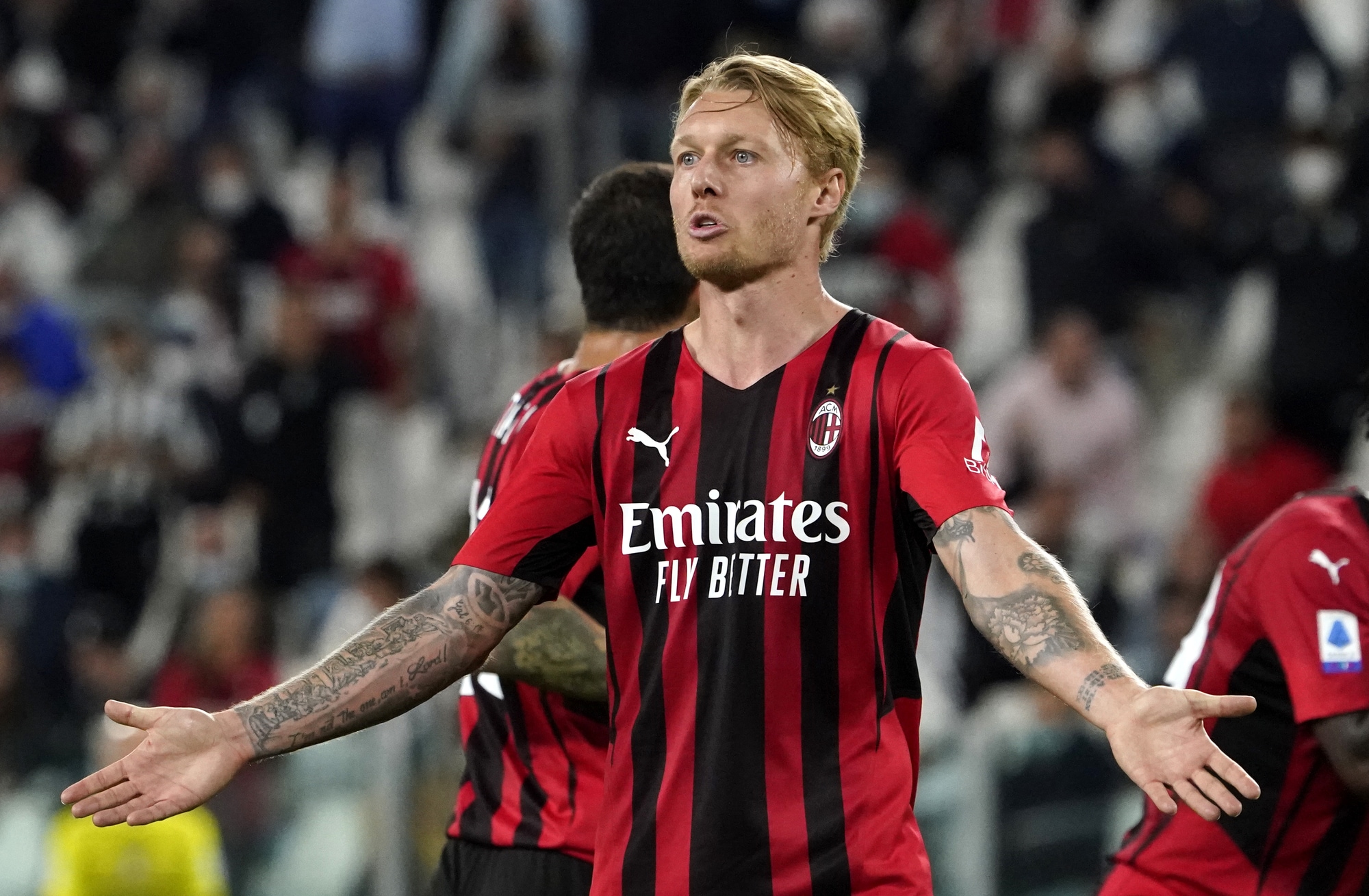 Kjaer e il rinnovo con il Milan: “Quando vogliono sanno chi chiamare“