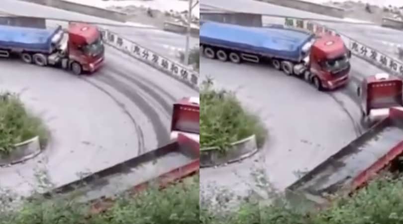 Due camion si incontrano in curva: il "bacio" è inevitabile