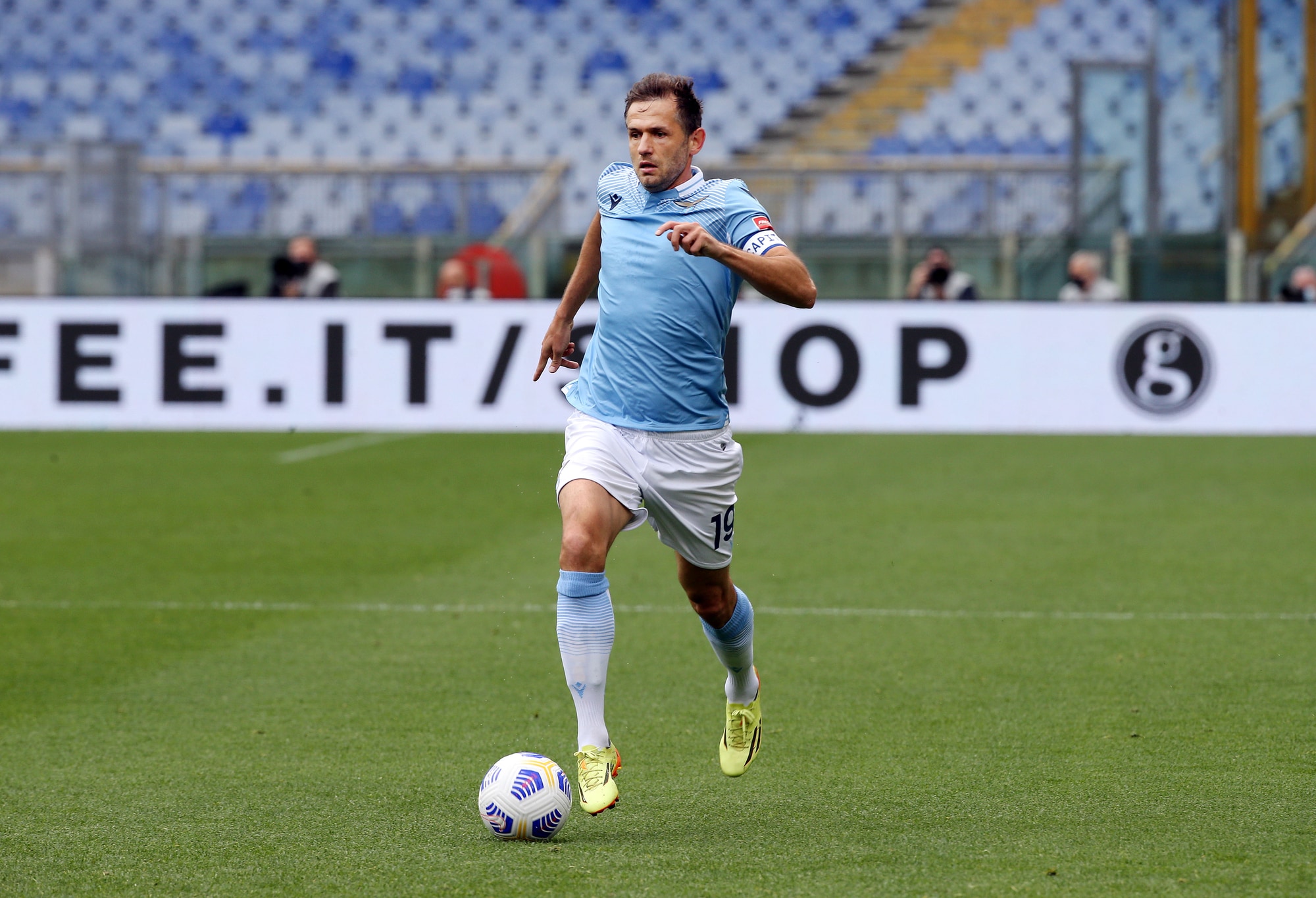 Lazio, l’ex Lulic: “A Roma assalito dai tifosi. Che bella esperienza!”