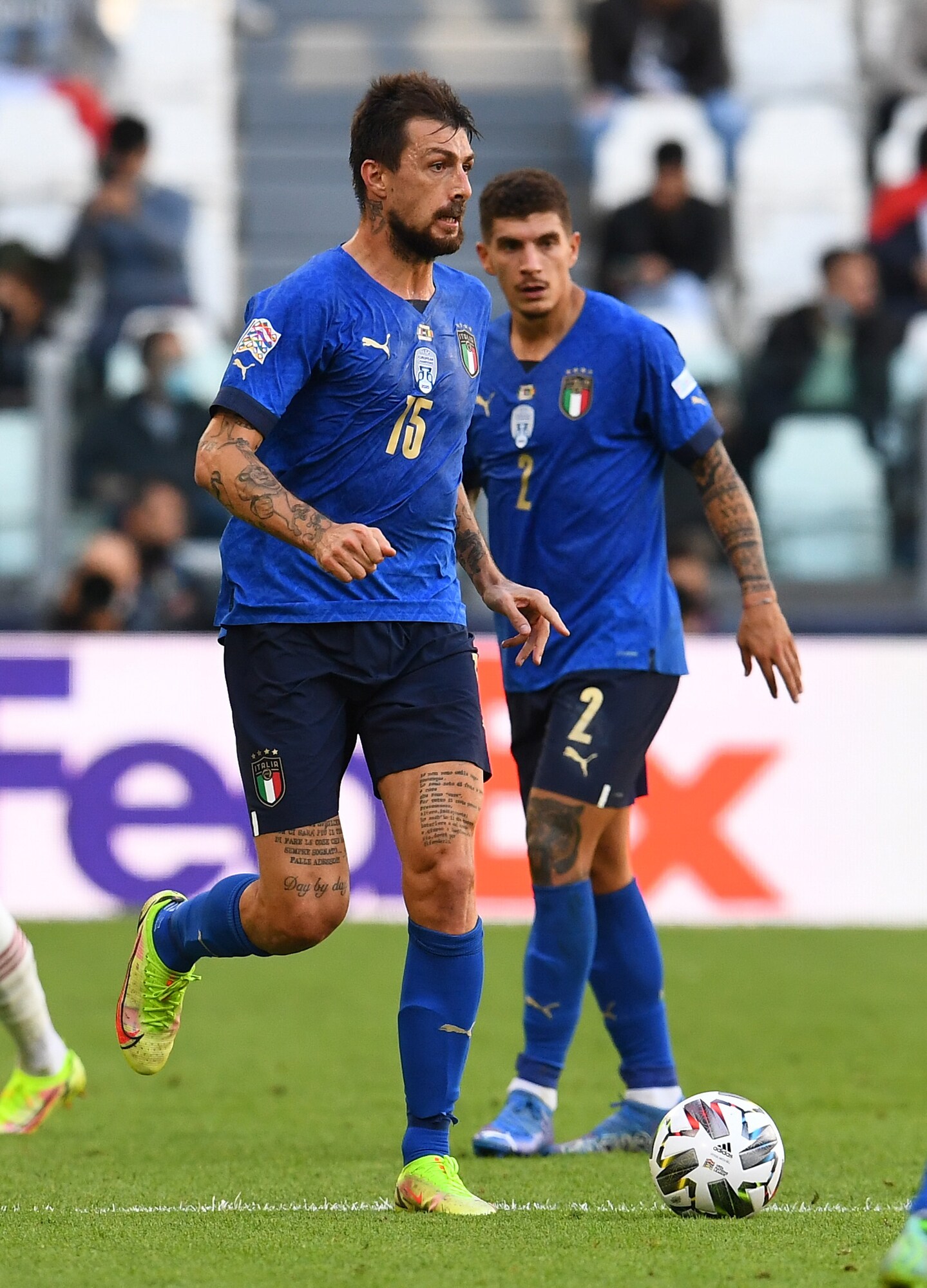 Gioiello di Barella e rigore di Berardi l'Italia chiude 3ª in Nations