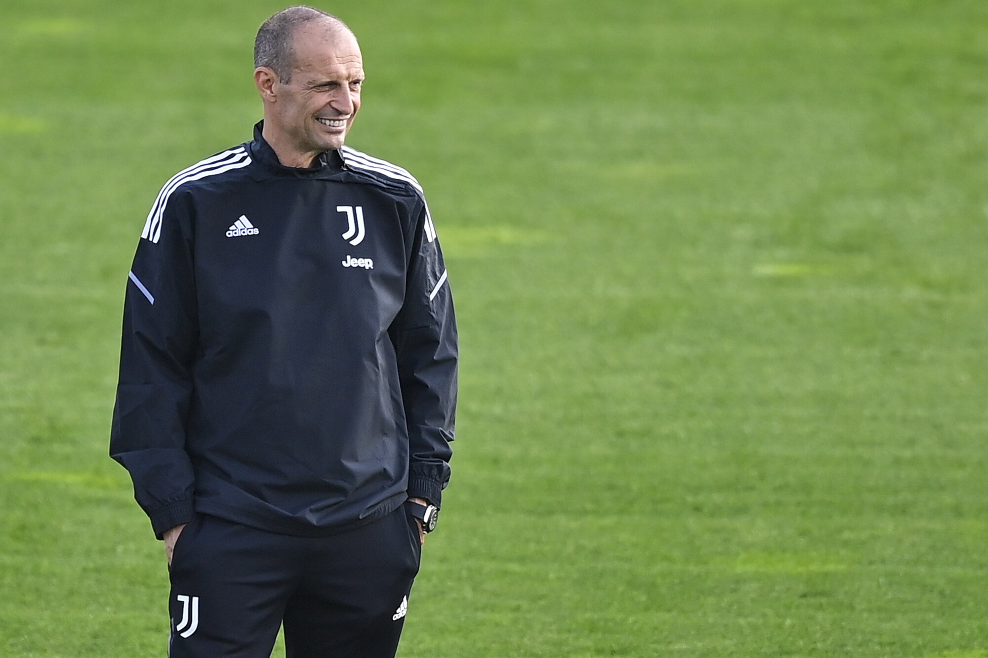 Juve, ripresa per la Roma: emergenza a centrocampo