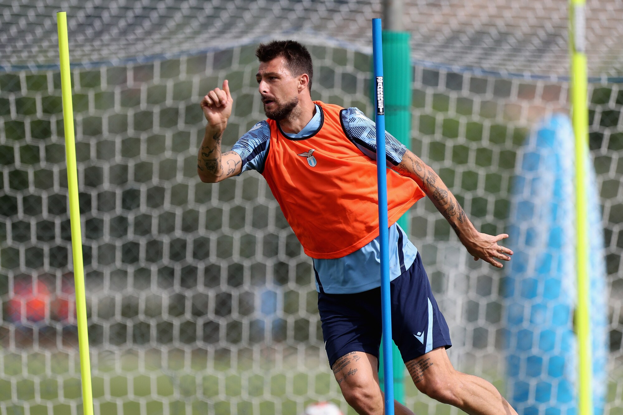 Lazio, l'allenamento: riecco Acerbi, palestra e campo per Immobile