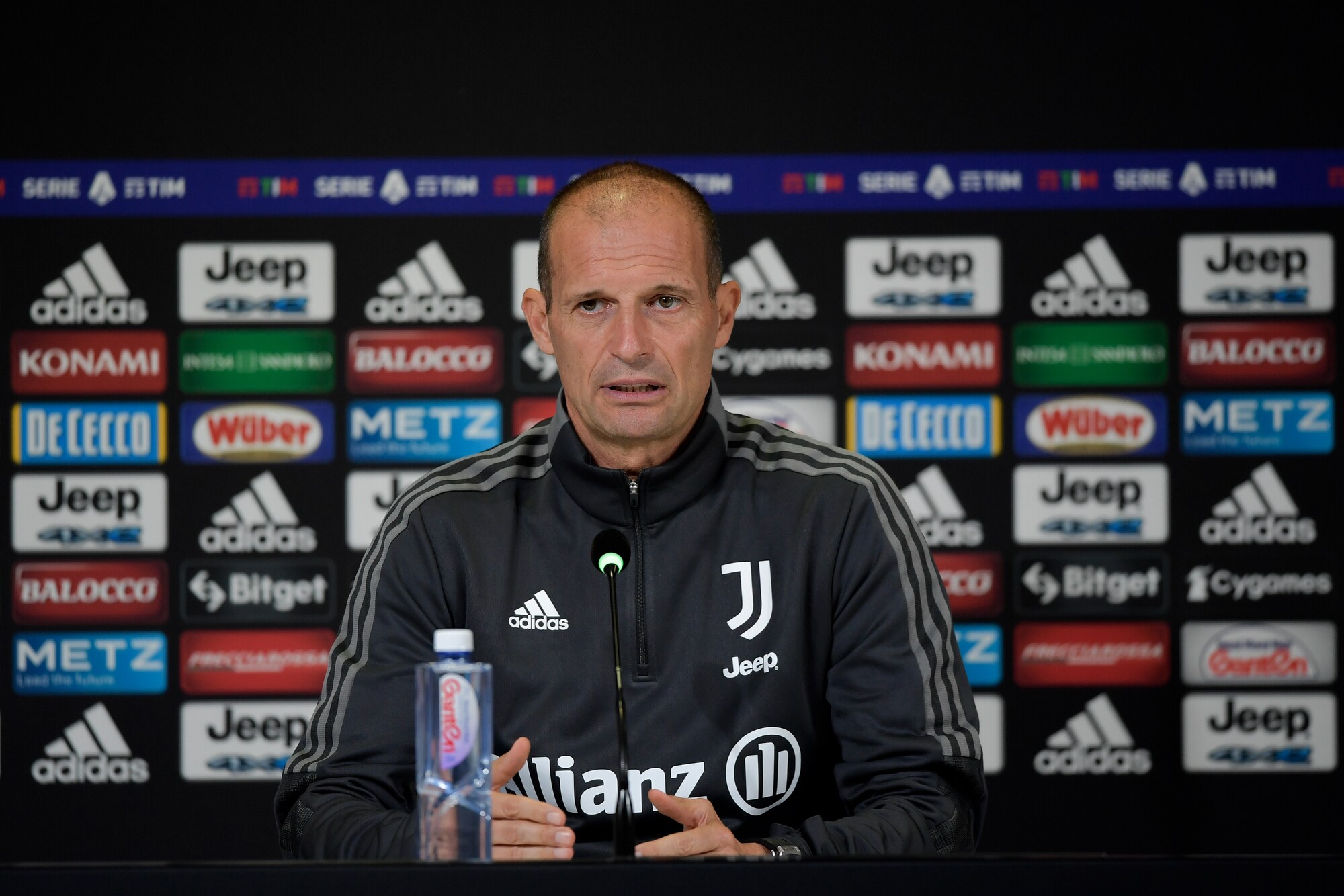 Juve, Allegri: “Roma noiosa, Mourinho valore aggiunto“