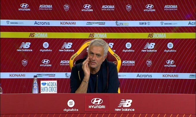 Mourinho: "La Juve può lottare per lo Scudetto"