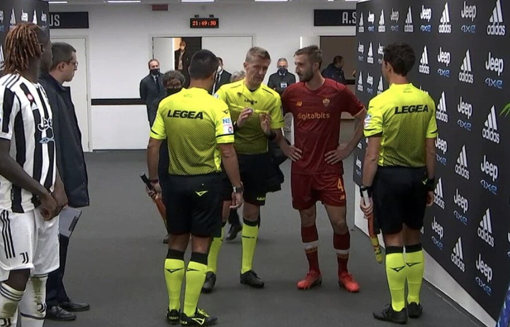 Juve-Roma, la sorprendente spiegazione di Orsato a Cristante nel tunnel