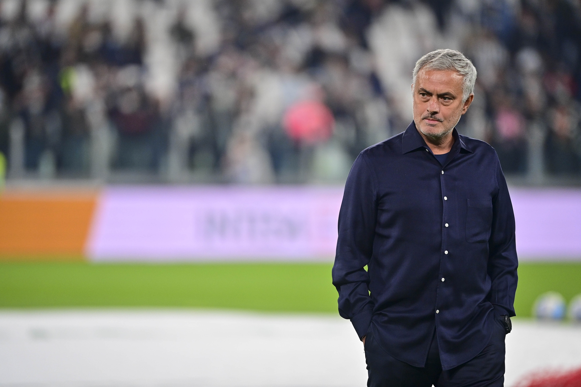Roma, Mourinho sconsolato per le riserve: “In panchina ho Calafiori e Kumbulla…”
