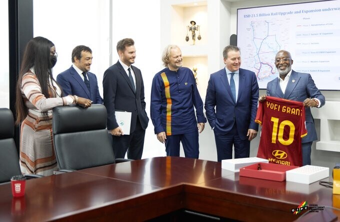 Roma, Dan e Ryan Friedkin in Ghana: “Alla ricerca di nuovi investimenti”