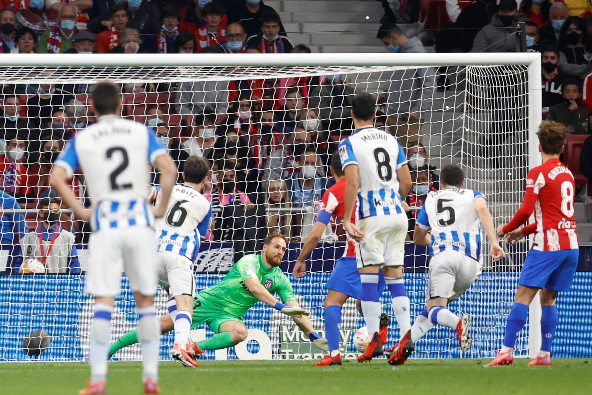 Real Sociedad fa 2-2 con l'Atletico e resta primo. Show del Siviglia