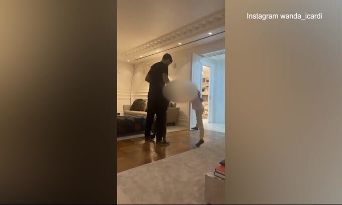 Torna il sereno in casa Icardi: Mauro balla con le sue bimbe
