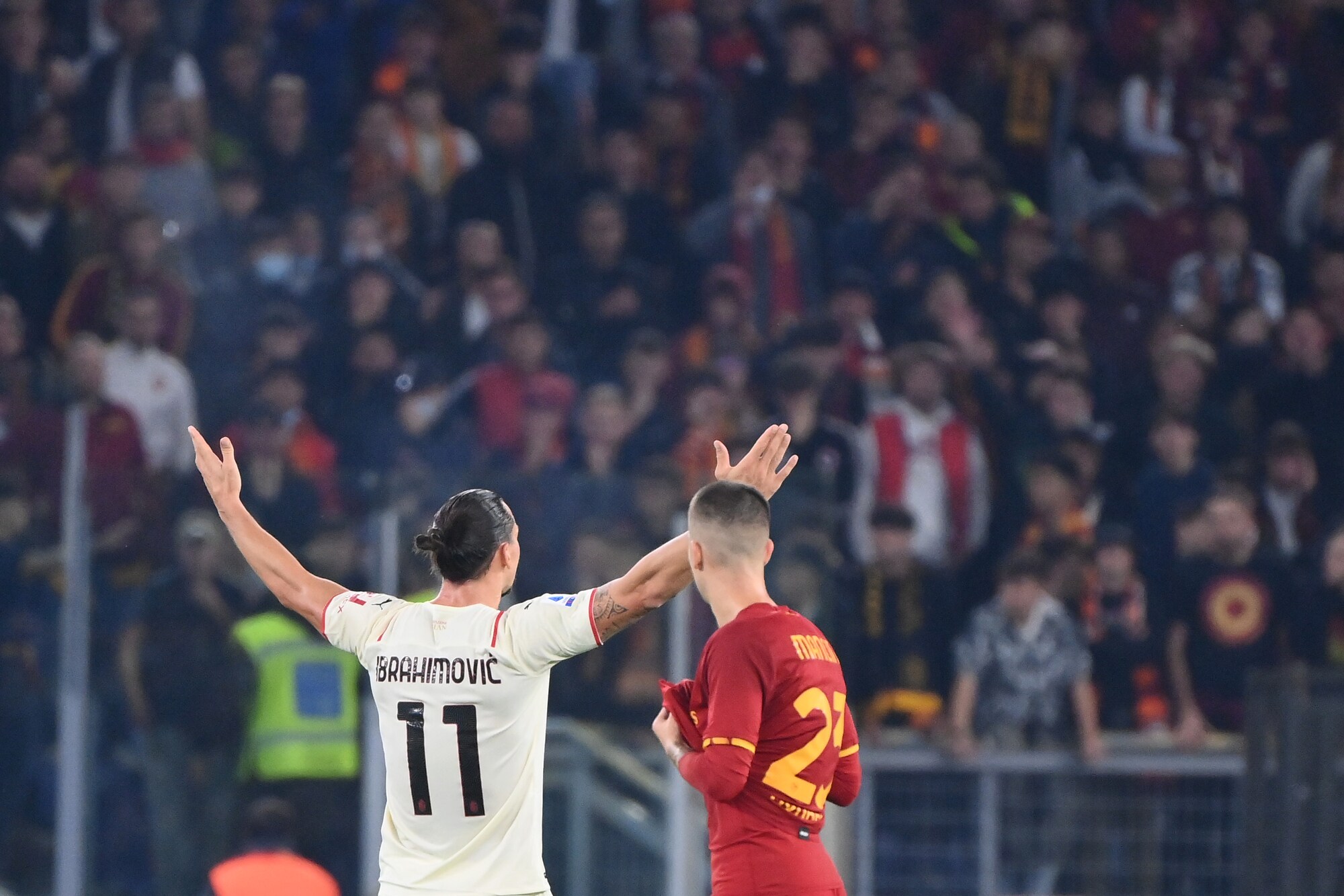 Ibrahimovic segna e provoca i tifosi della Roma
