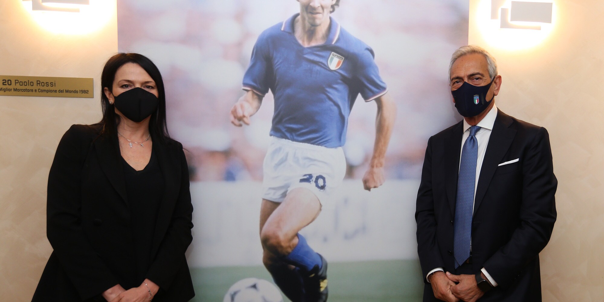 Paolo Rossi, la moglie: "Intitolargli l'Olimpico? Mi piacerebbe"