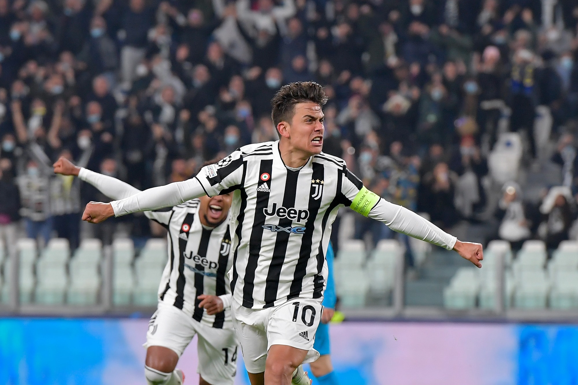 Juve, compleanno Dybala: “Tanti auguri Joya, sei pura emozione“