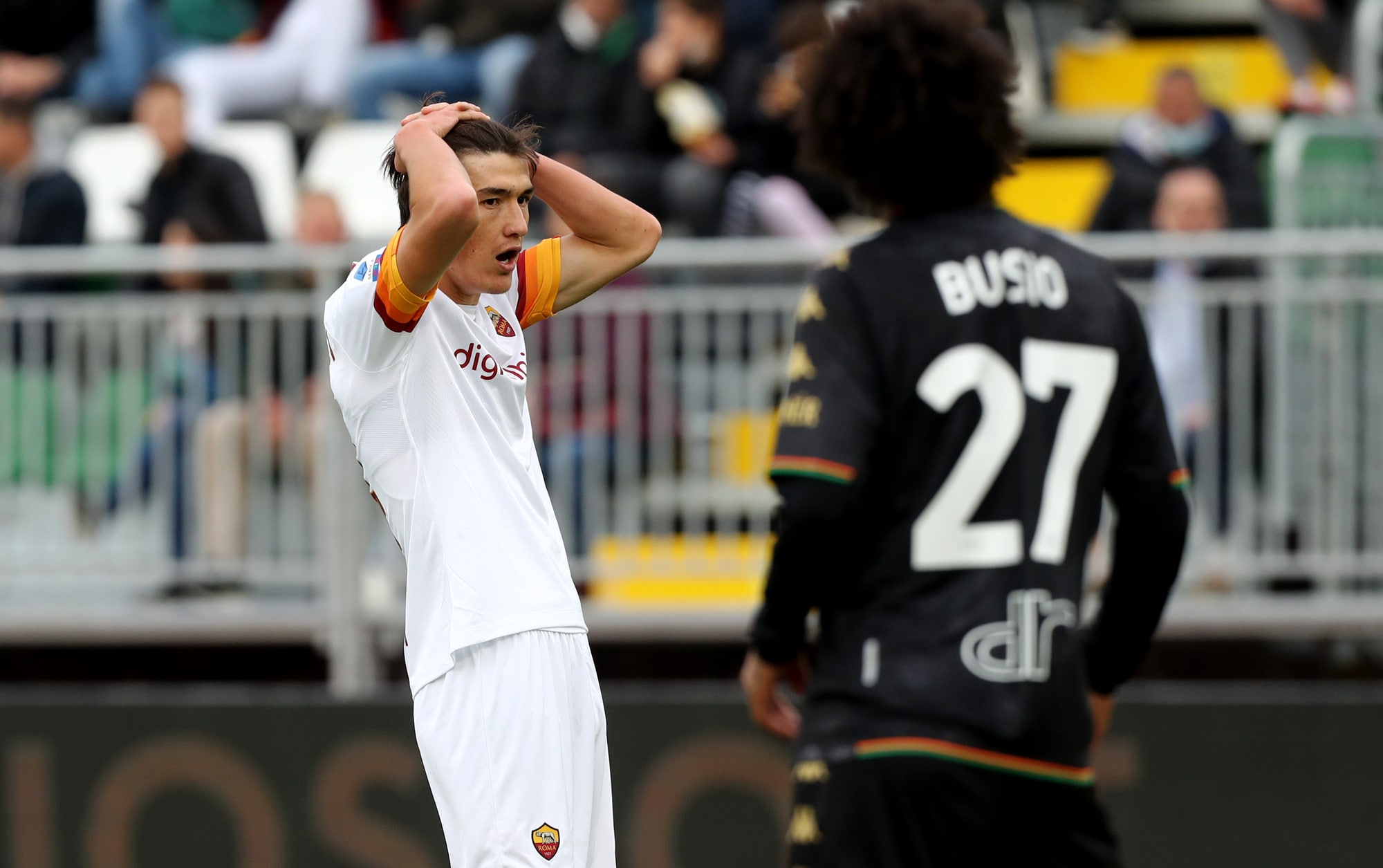 Venezia-Roma 3-2: Shomurodov e Abraham non bastano