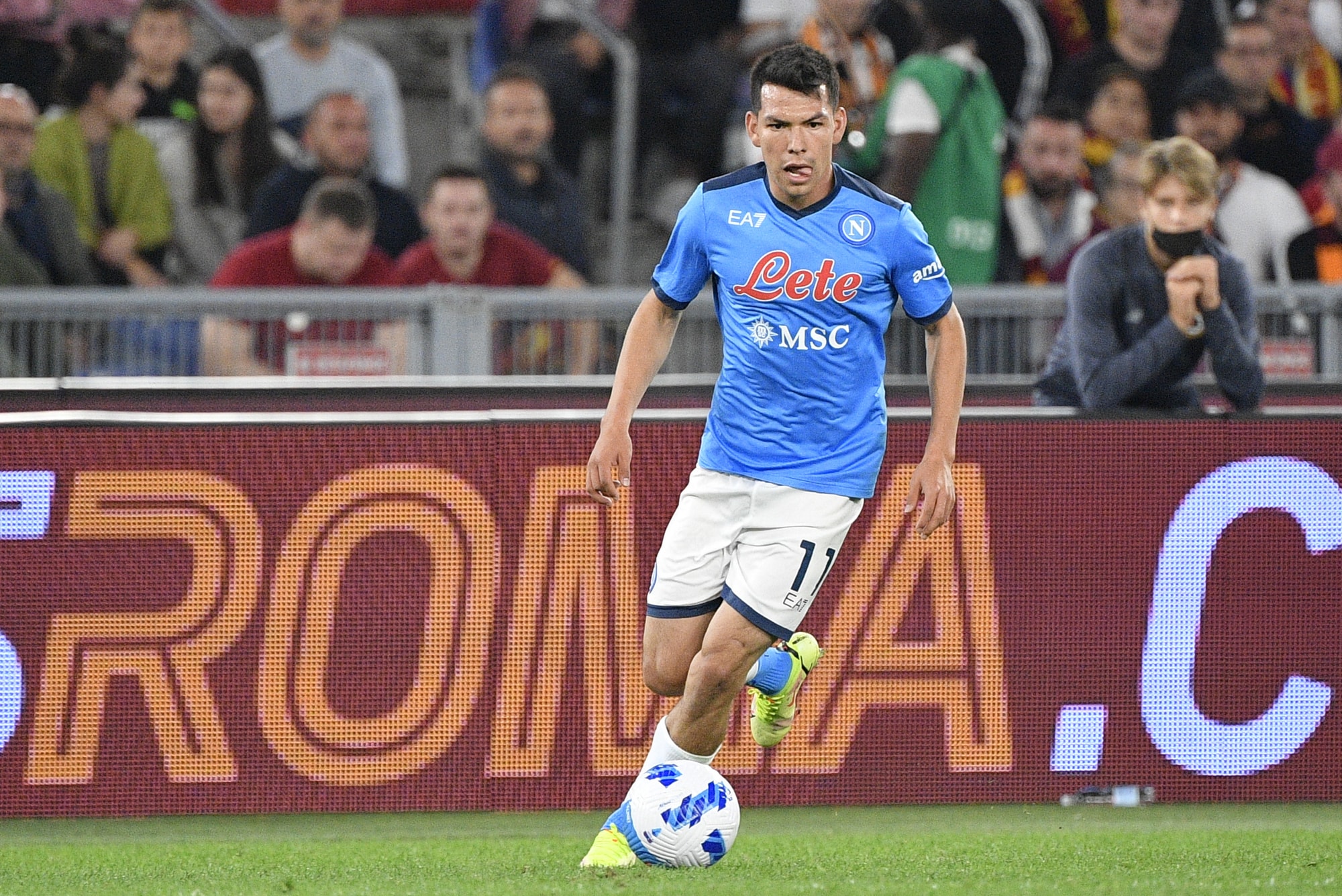 Lozano gela il Napoli: “Vorrei giocare in un club più grande“