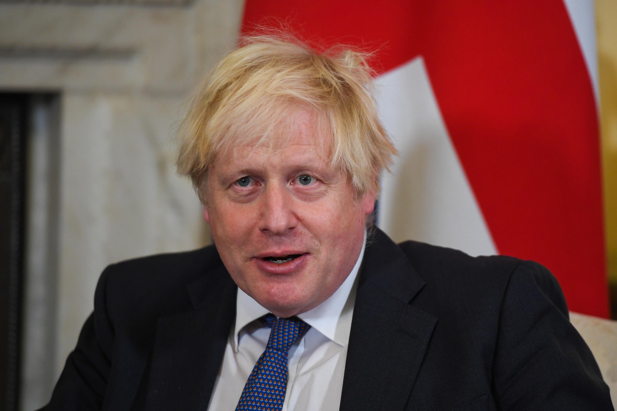 Uxbridge, Regno Unito. 9th dicembre 2021. Palloncini Peppa Pig in vendita  nella circoscrizione di Boris Johnson. Il primo Ministro ha elogiato  ampiamente Peppa Pig World durante un recente discorso alla Confederazione  dell'industria britannica (CBI