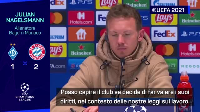 Nagelsmann e gli stipendi sospesi ai no vax del Bayern: "Capisco la scelta del club"