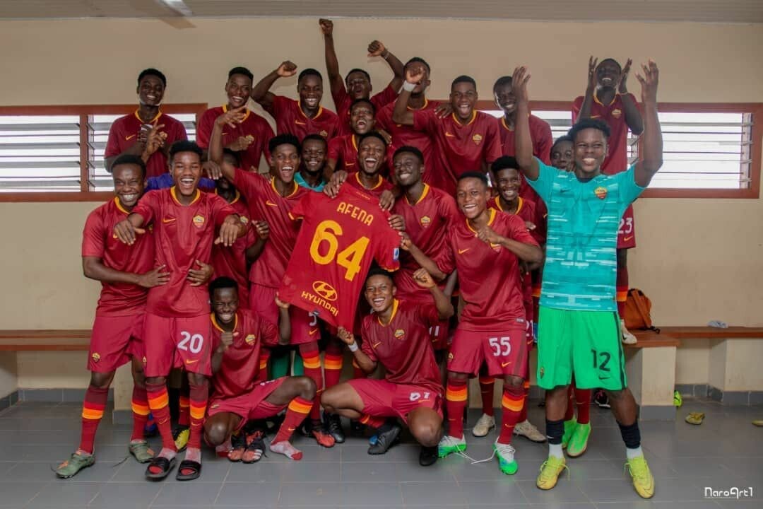 La Roma regala completi da gioco all’EurAfrica Academy, la ex squadra di Felix