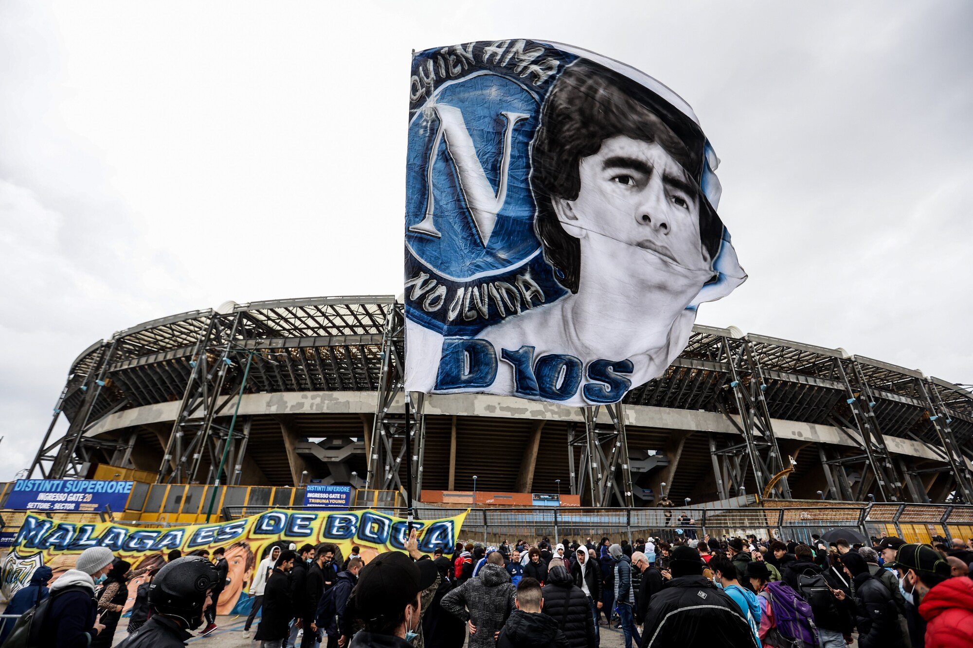 Napoli celebra Maradona: Insigne chiama a raccolta i tifosi