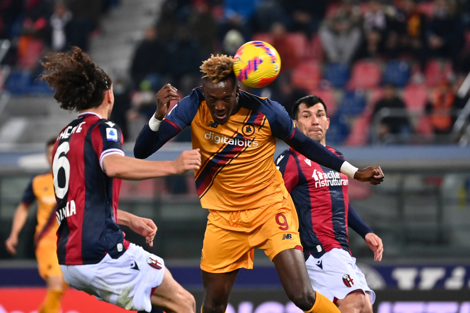Bologna-Roma 1-0: Svanberg beffa Mourinho, Abraham e Karsdorp saltano l'Inter