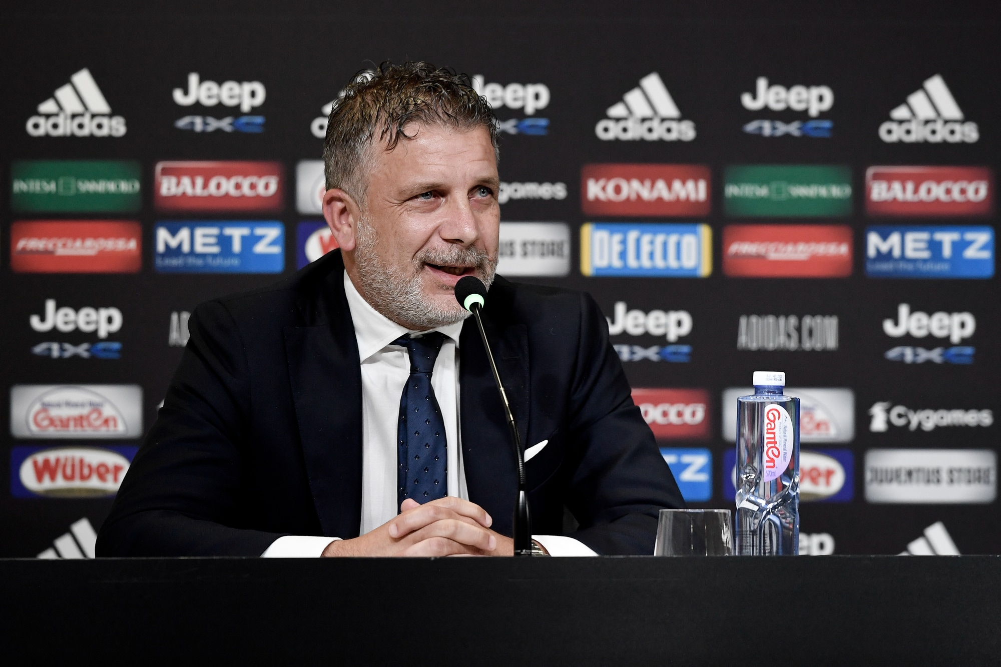 Inchiesta Juve, l’intercettazione: “Se spunta la carta ci saltano alla gola”