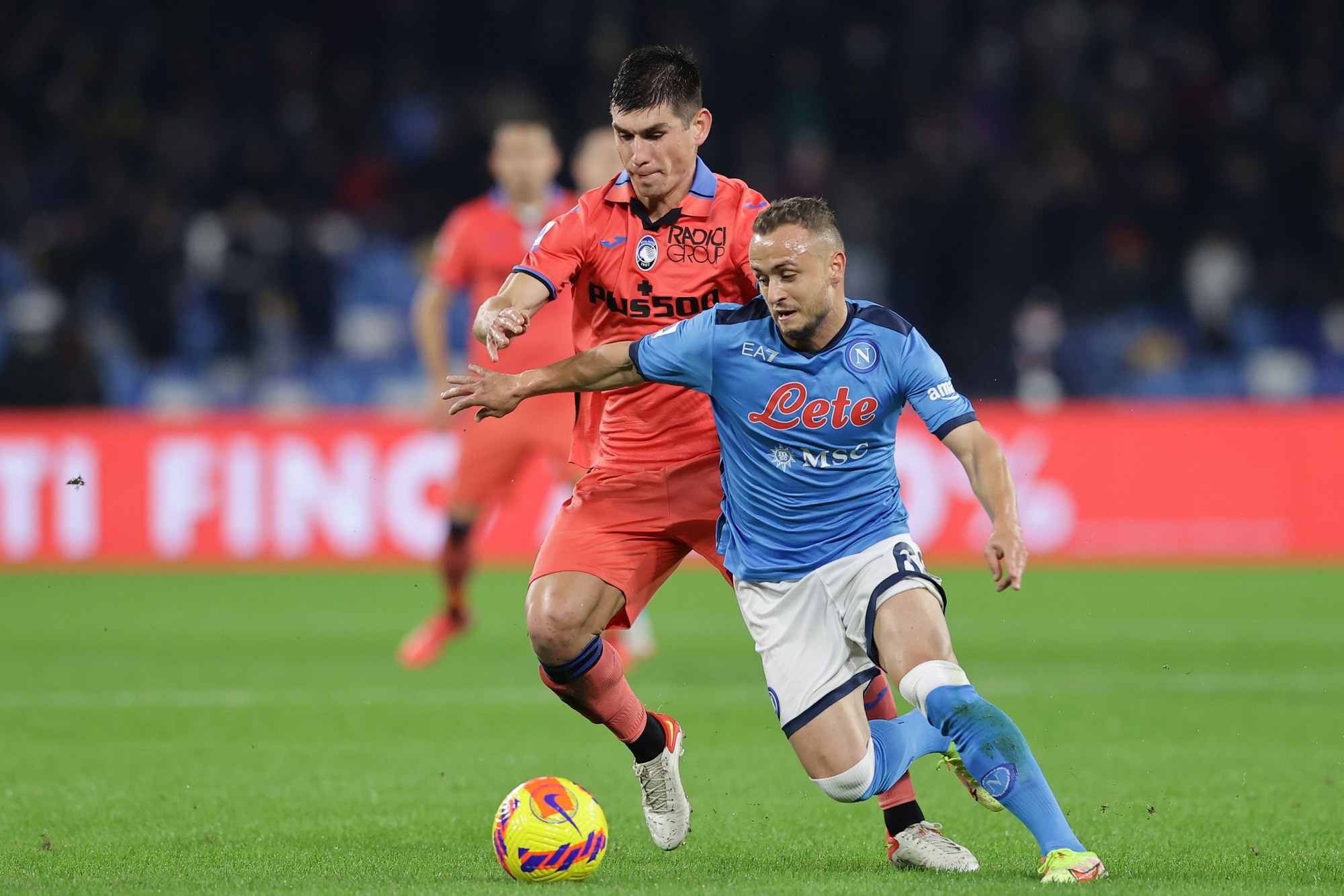 Napoli, Lobotka ko: contusione al bicipite femorale