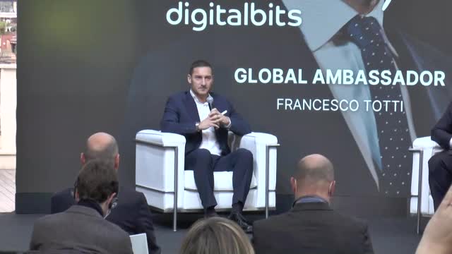 Totti ambasciatore di Digitalbits: "In futuro vedremo..."