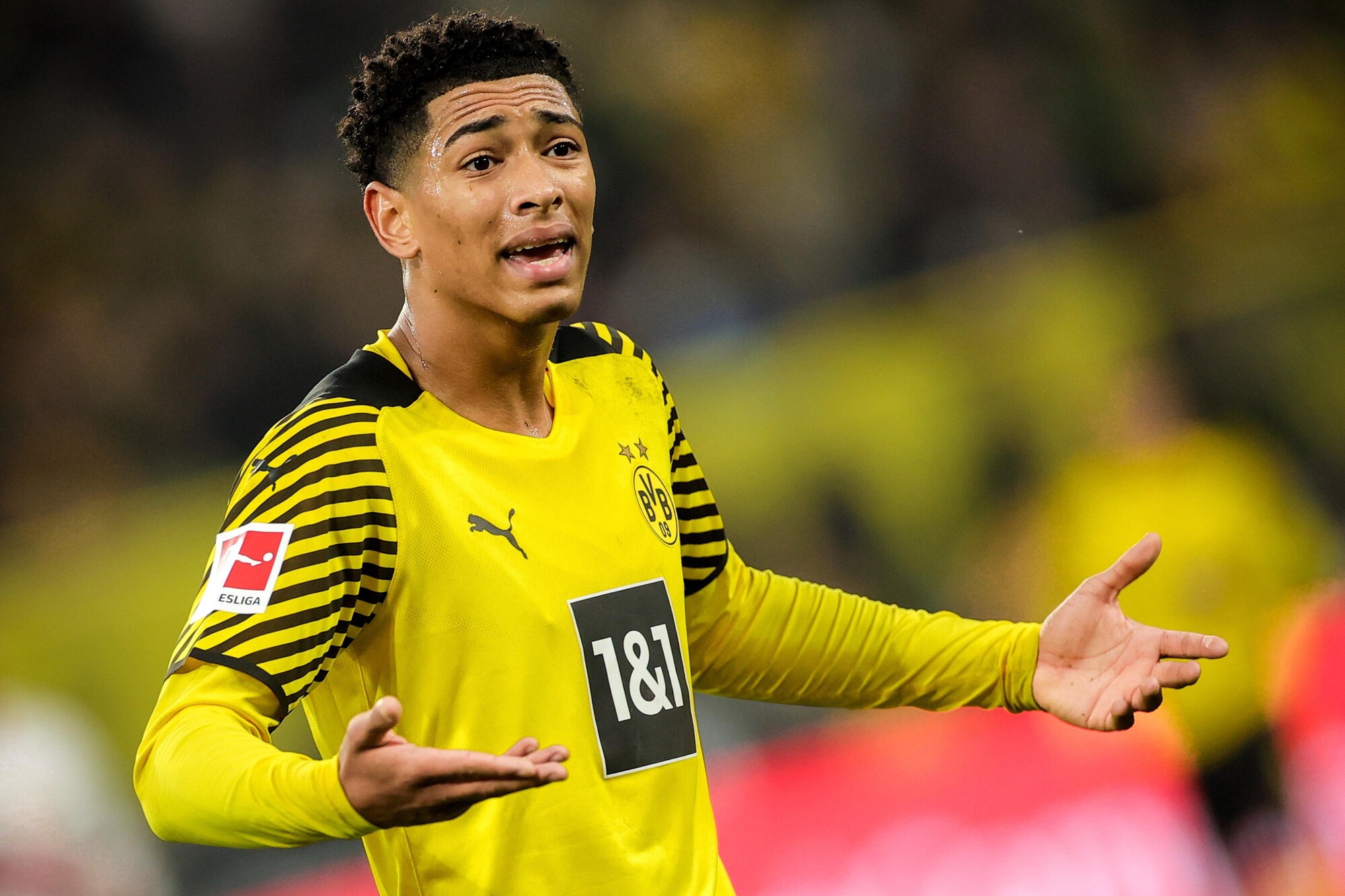 Bellingham deferito dopo le accuse rivolte all'arbitro di Borussia Dortmund-Bayern