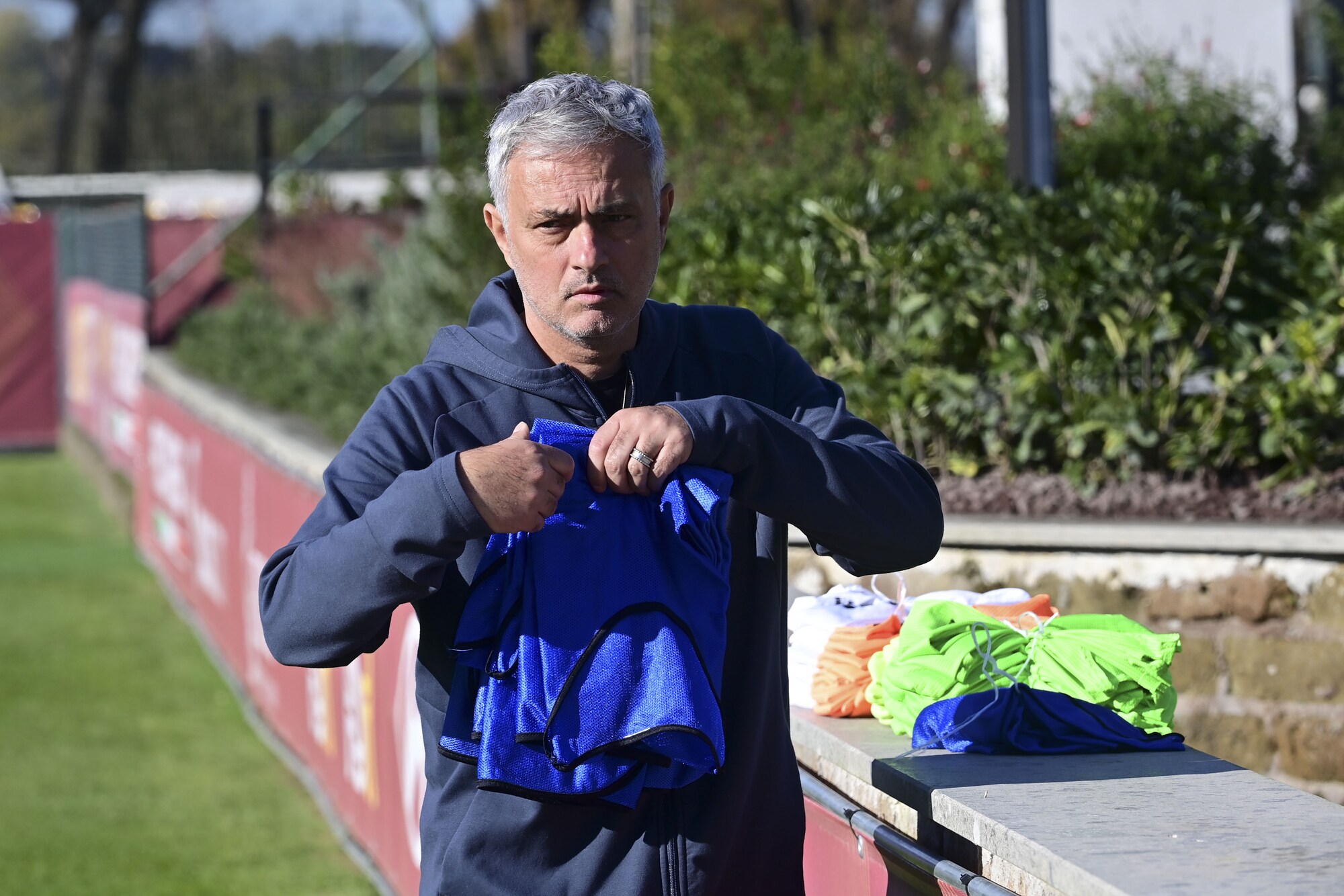 Roma, torna Carles Perez: la probabile formazione contro l’Atalanta