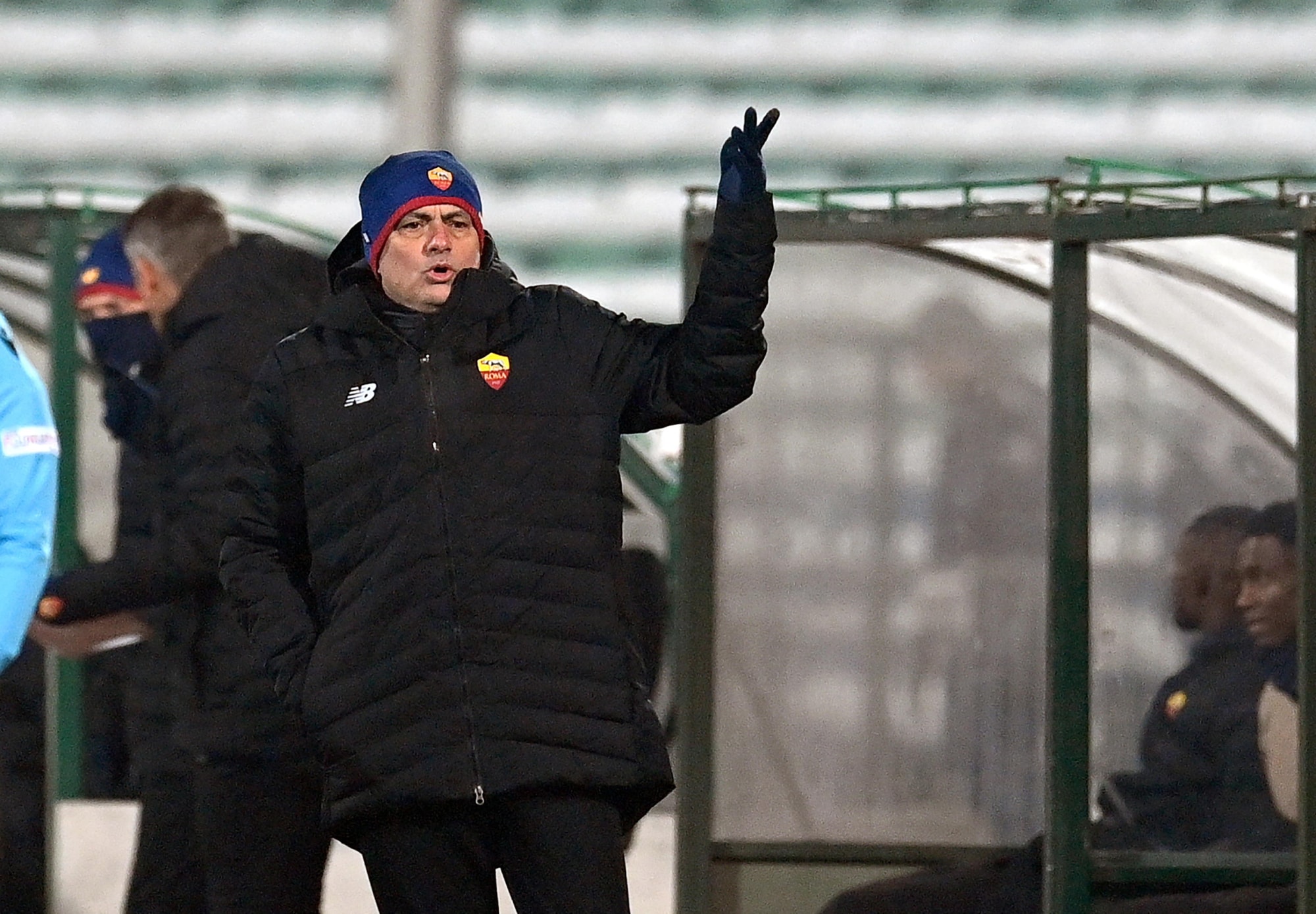 Mourinho, felice a metà: “Bene il risultato, ma inaccettabili i due gol“