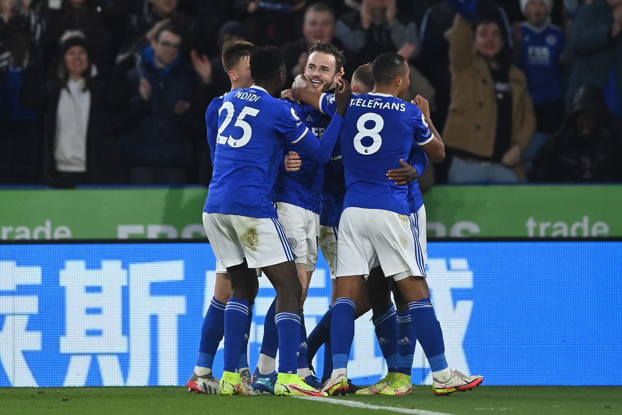 Premier, poker del Leicester al Newcastle. Frena il West Ham