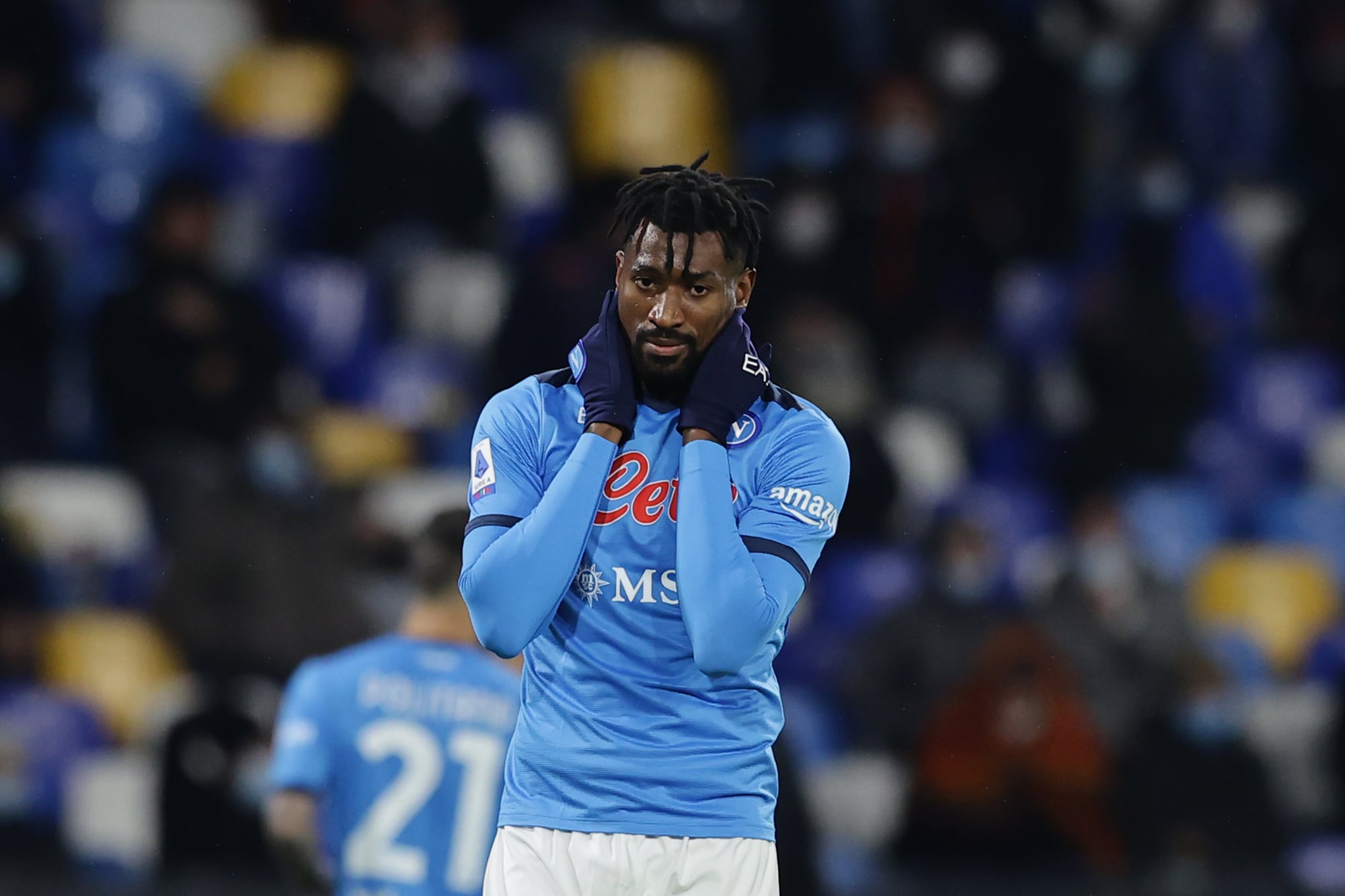 Napoli, guai senza fine: centrocampo da inventare con il Milan
