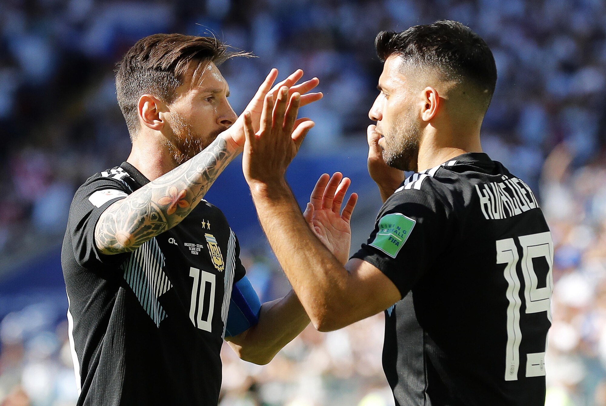 Aguero si ritira: arriva il commovente messaggio di Messi