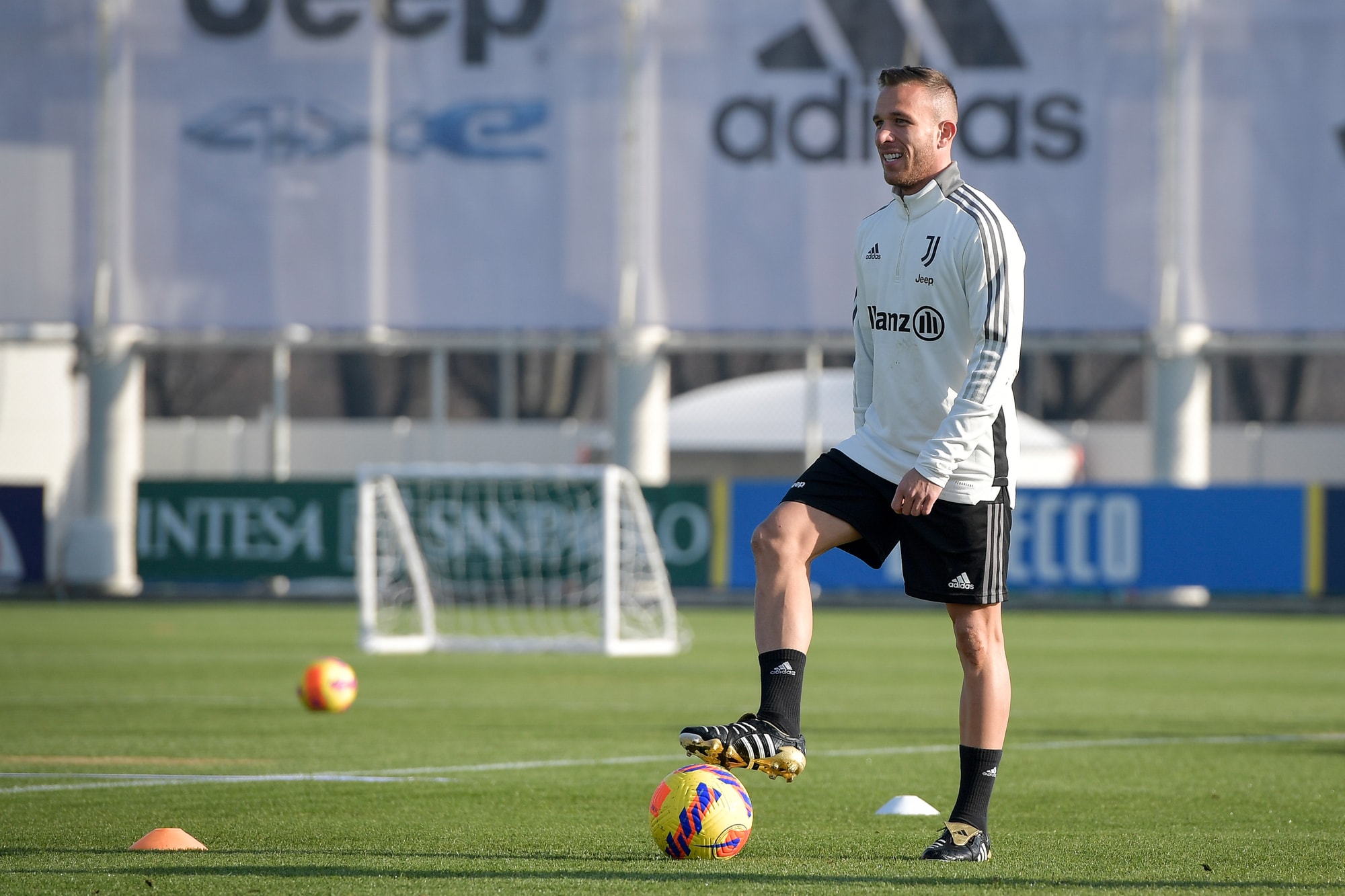 Dall'Inghilterra: “L'Arsenal ha chiesto Arthur alla Juve”