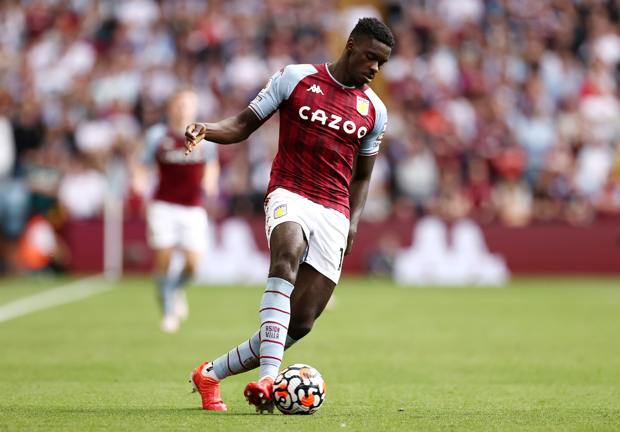Napoli, Tuanzebe neanche in panchina con l'Aston Villa