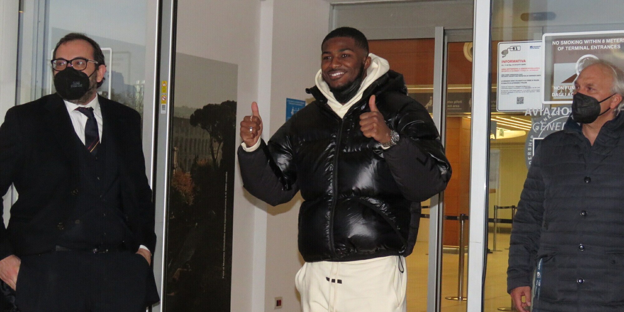 Roma, Maitland-Niles è sbarcato a Ciampino: Mourinho lo vuole per la Juve