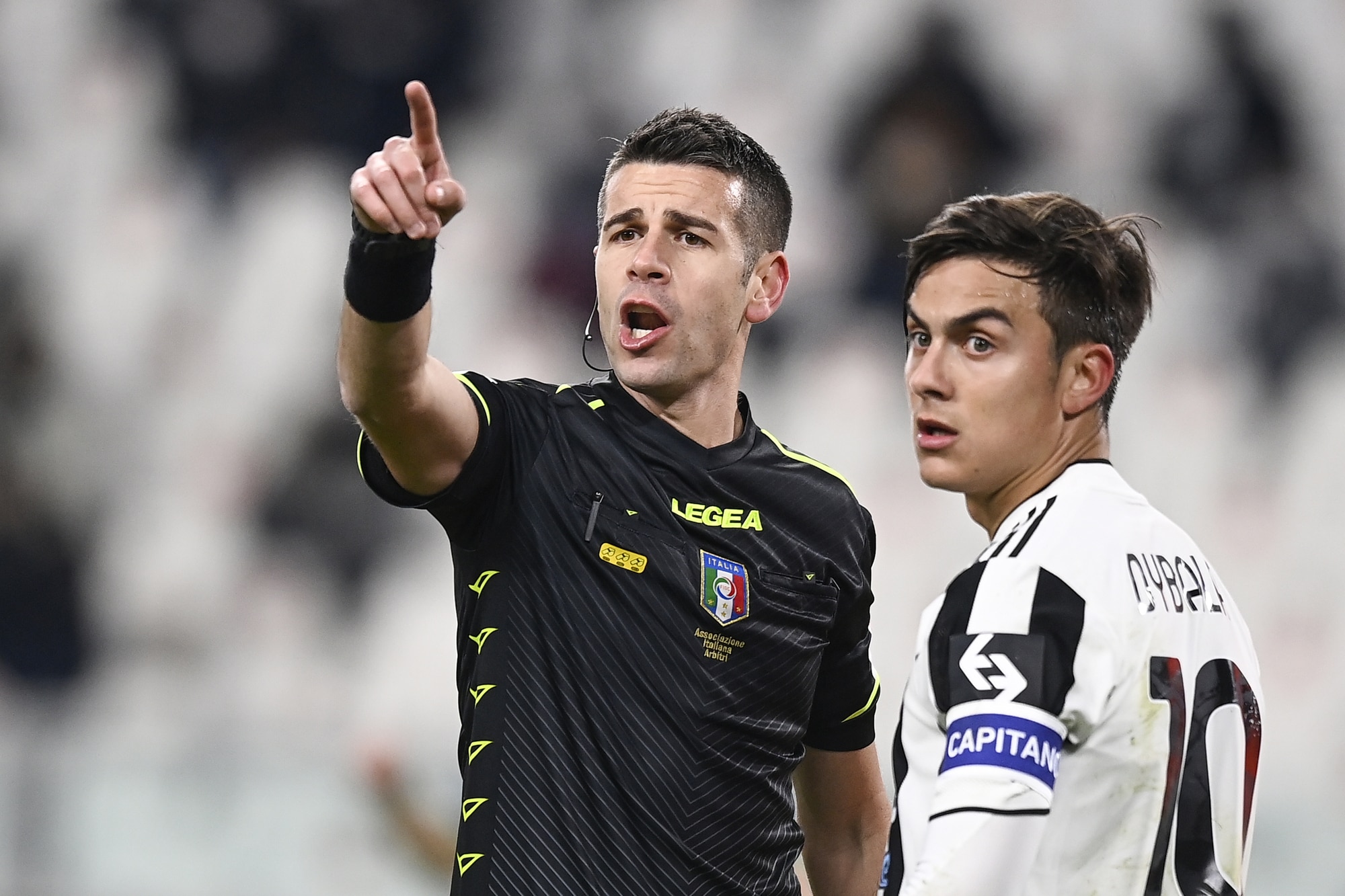 Moviola Serie A: Giua, era rigore contro la Juve. Ok Massimi e Abisso