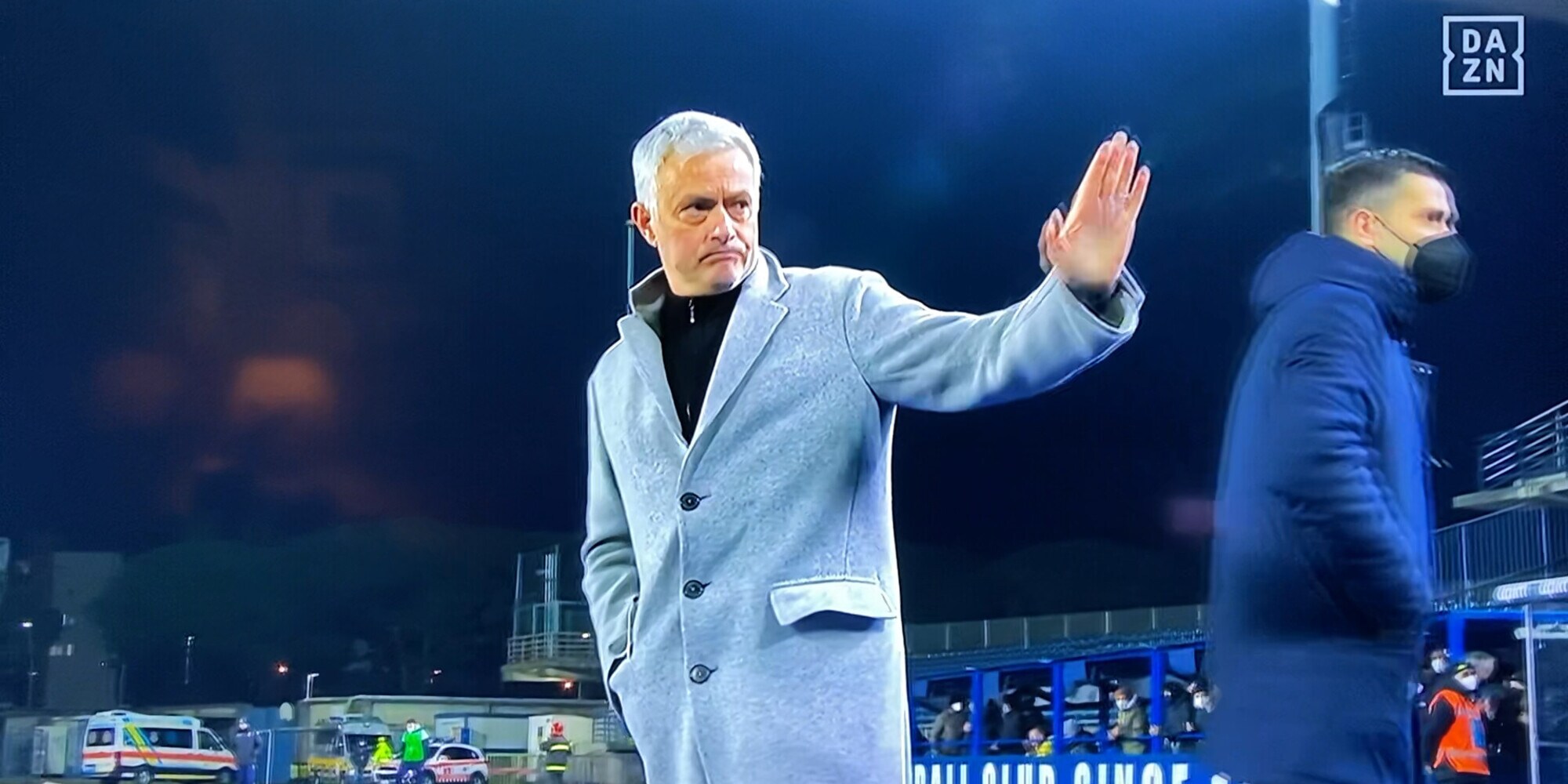 Mourinho si scusa con l'arbitro Fabbri: il motivo è curioso