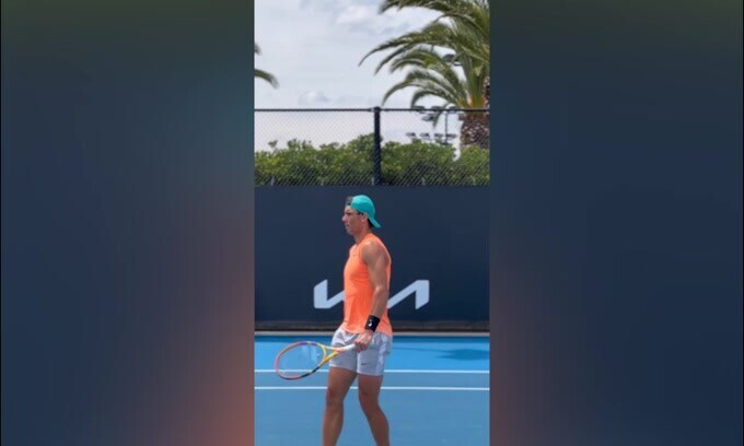 Tennis, Australian Open: Nadal vince 3-2 contro Medvedev