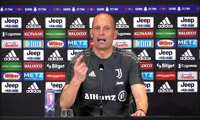 Allegri show: il tecnico suggerisce la domanda su...Gatti