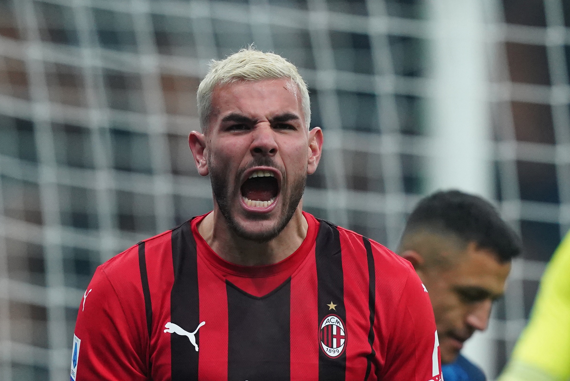 Theo Hernandez senza sosta: è l'energia del Milan