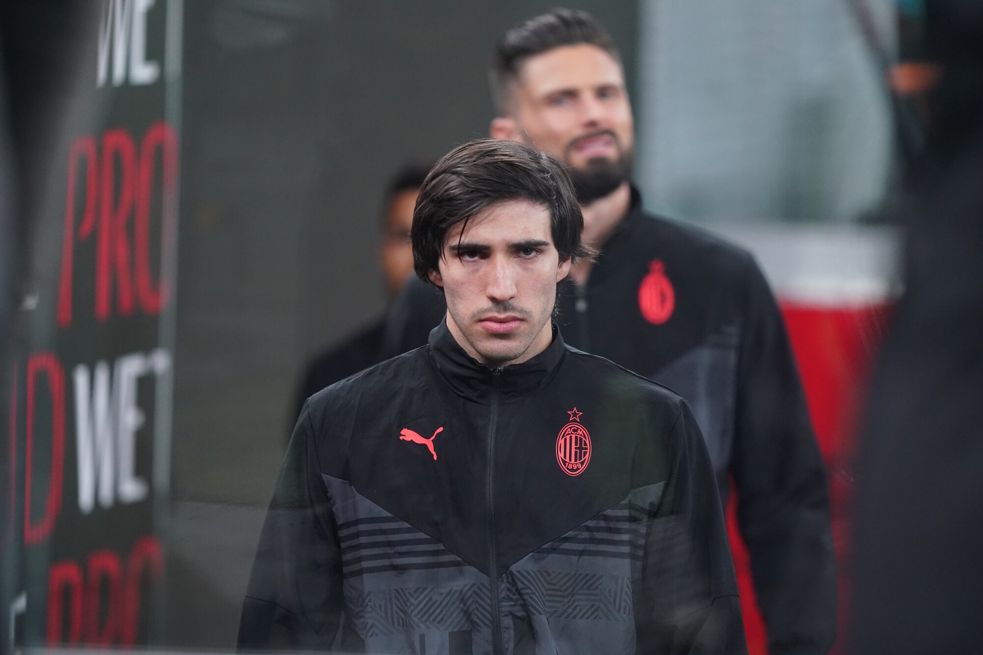 Tonali: “Spero che Kessie e Romagnoli restino al Milan“