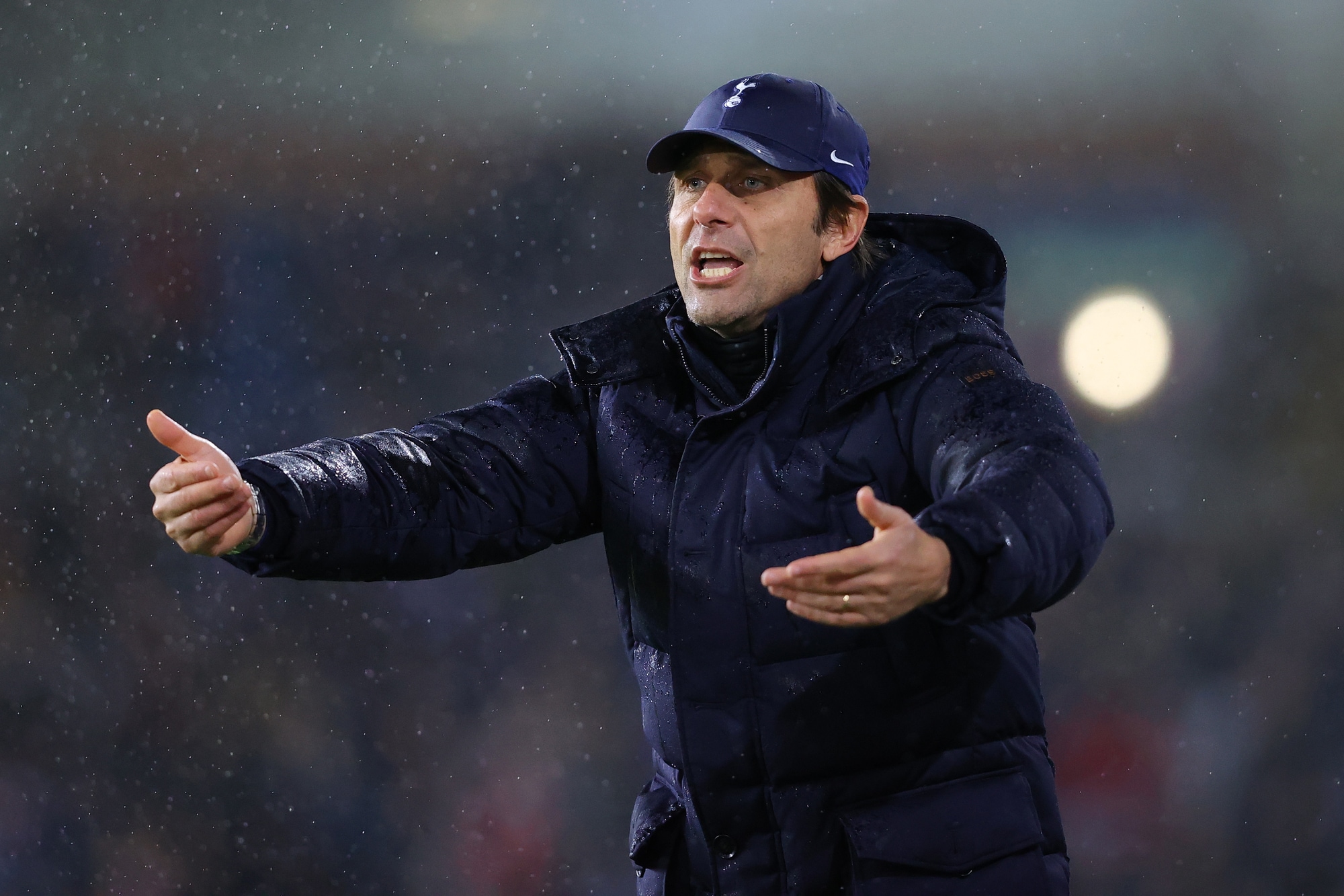 Tottenham, l'ex Berbatov conquistato da Conte: “È un vincente, devono farlo lavorare“